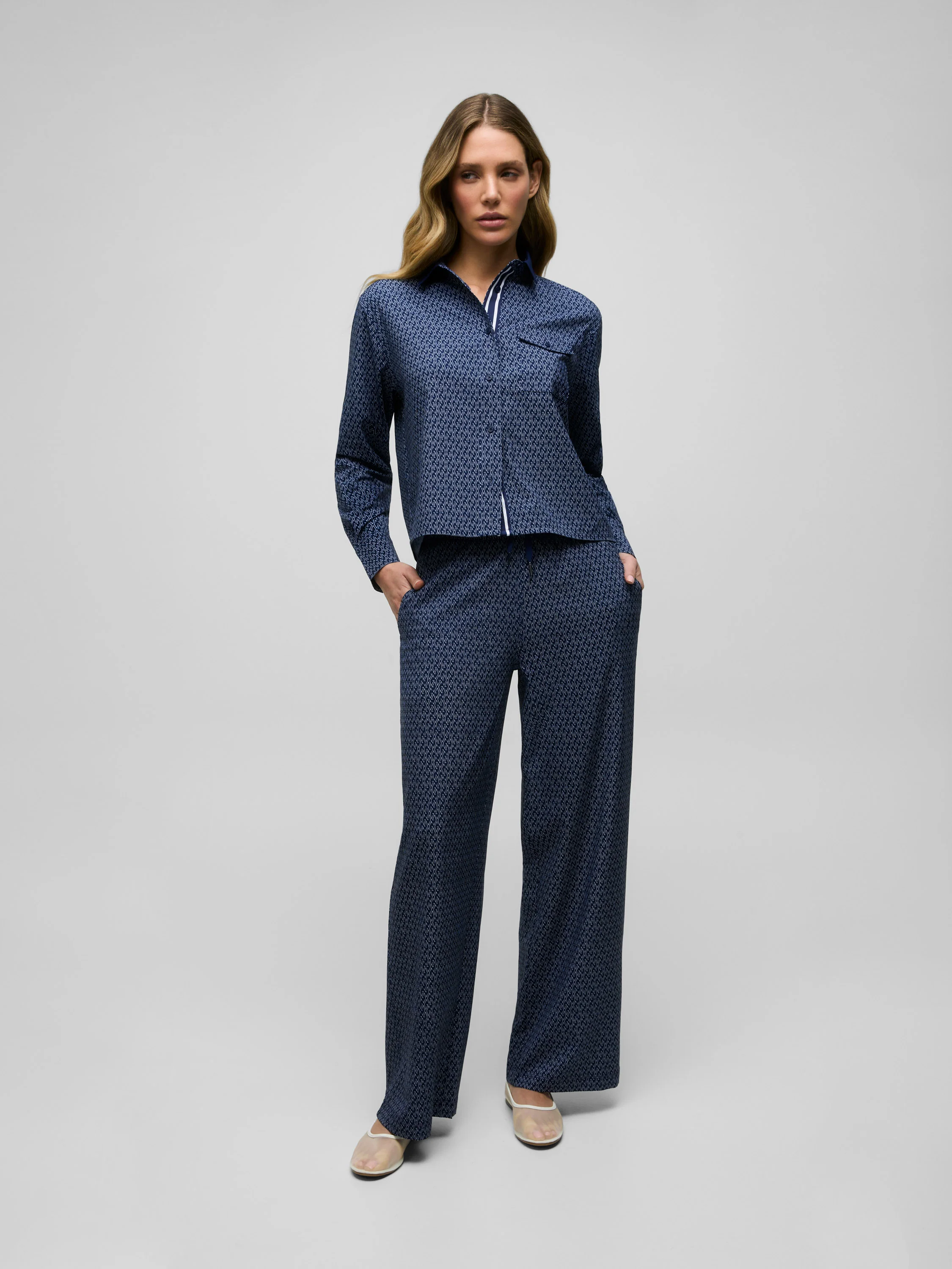 G-Thing Ashe Cropped Button-Down - Image 4