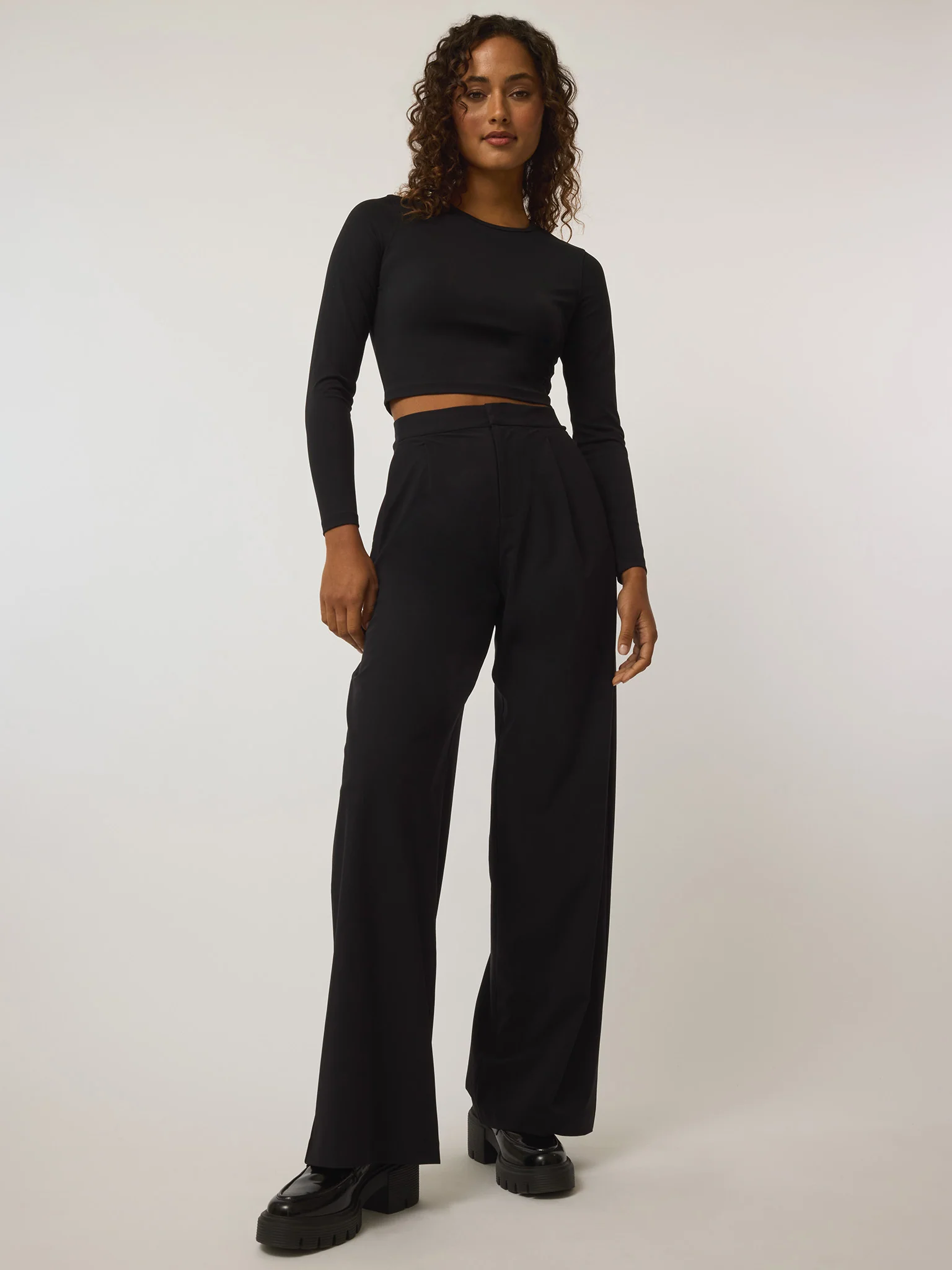Venus Long Sleeve Crop Top - Image 4