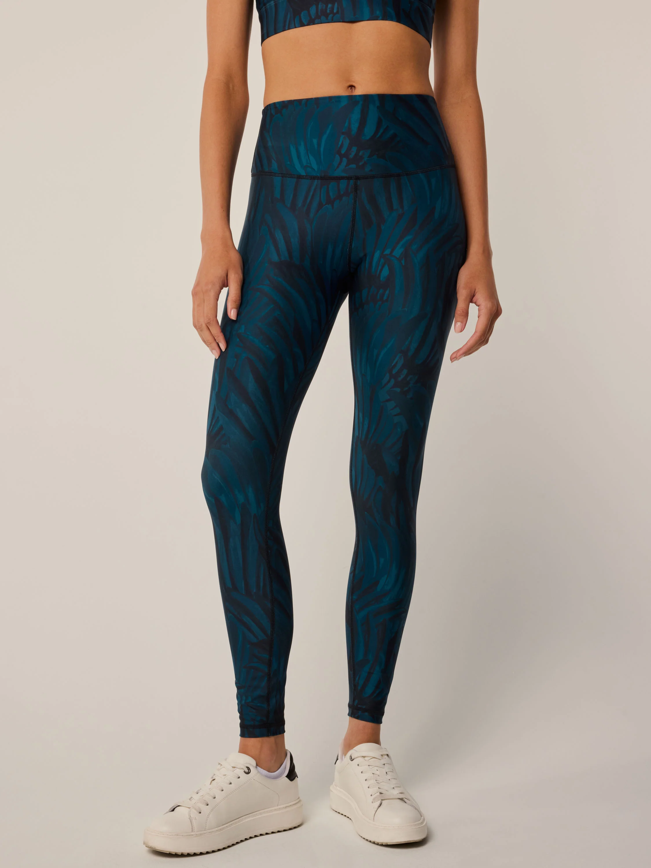 Luna Camo Feather Legging