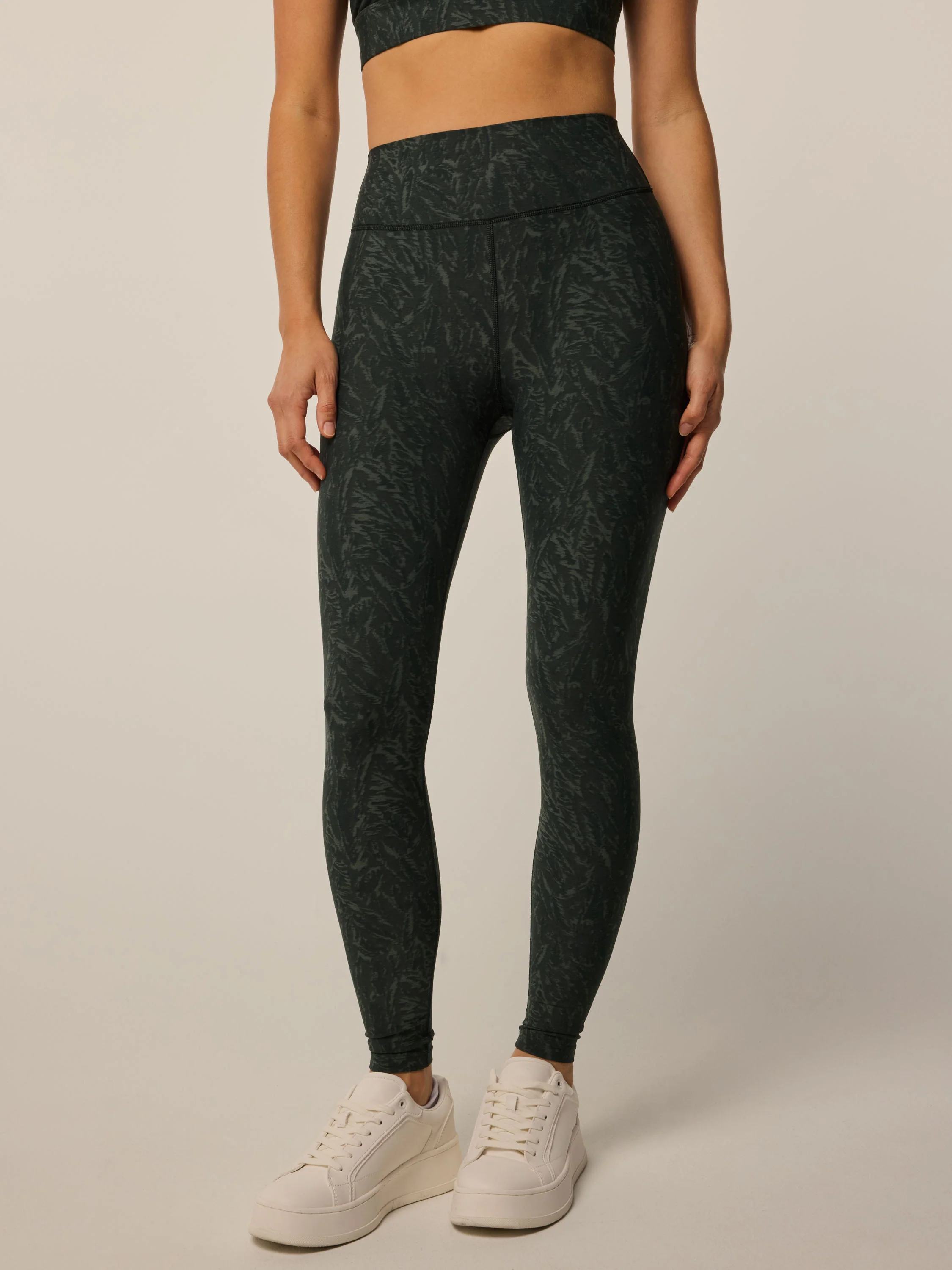 Luna Feather Jacquard Legging