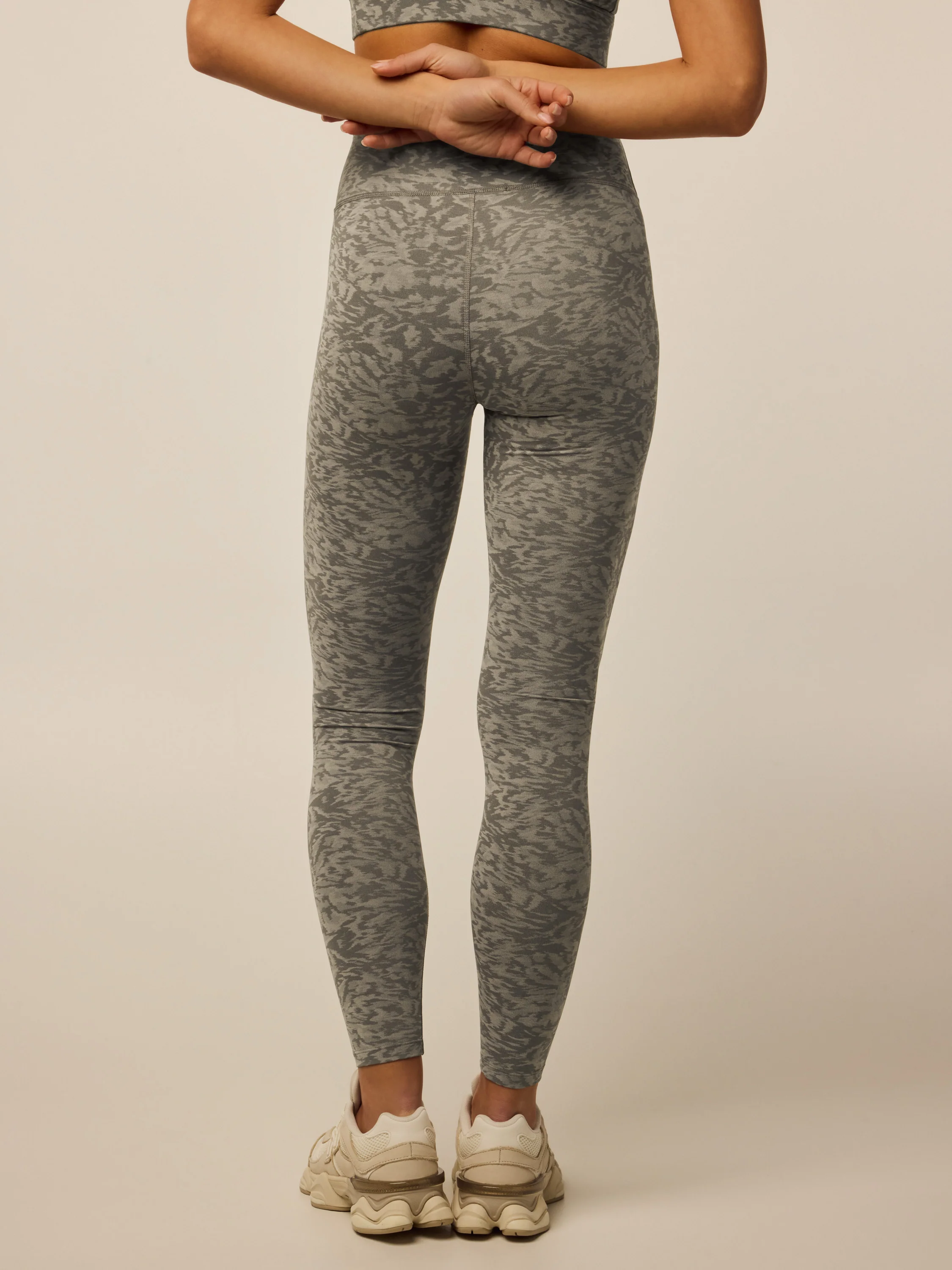 Midas Wolf Jacquard Legging - Image 2