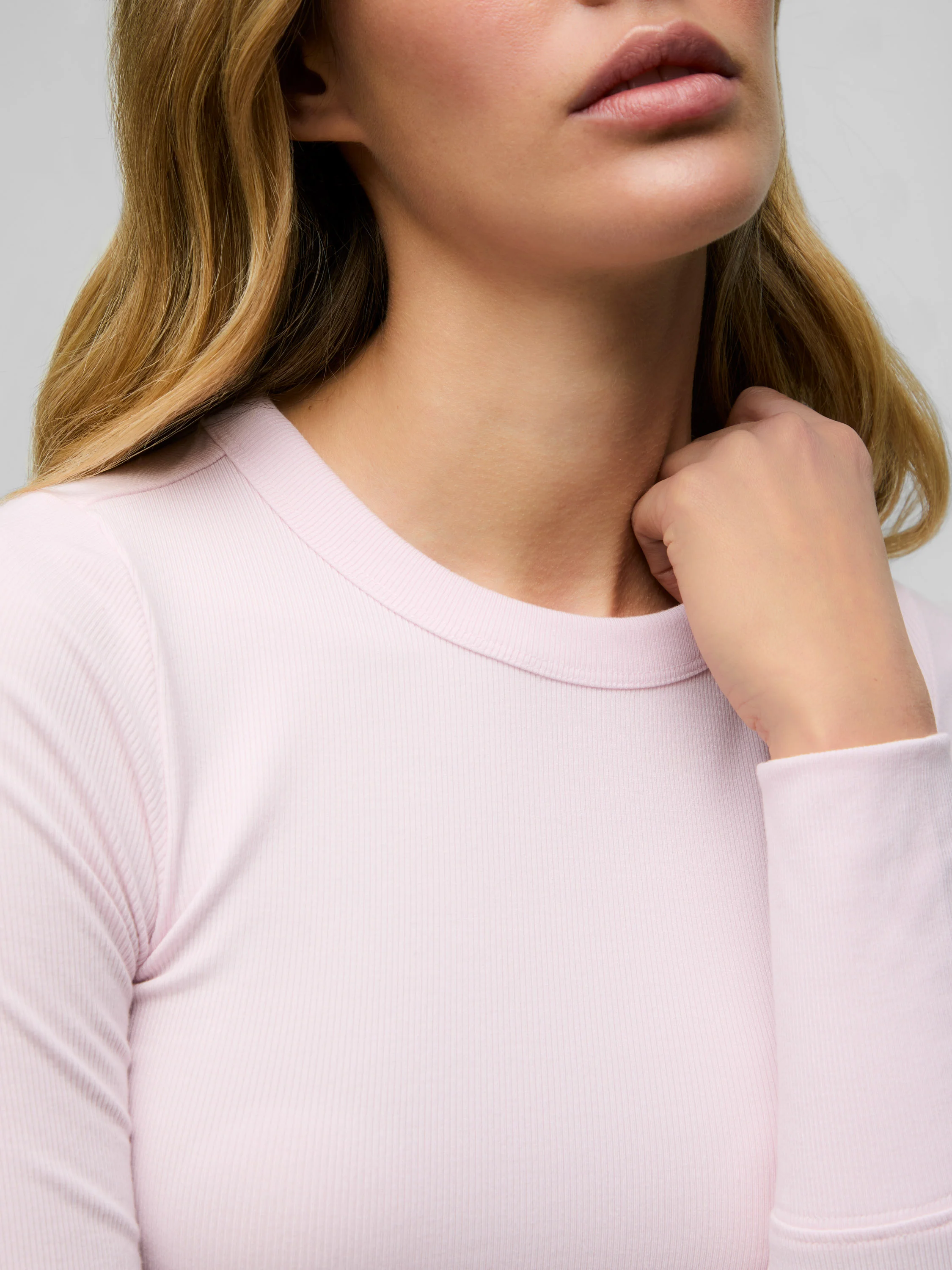 Orion Long Sleeve Tee - Image 18