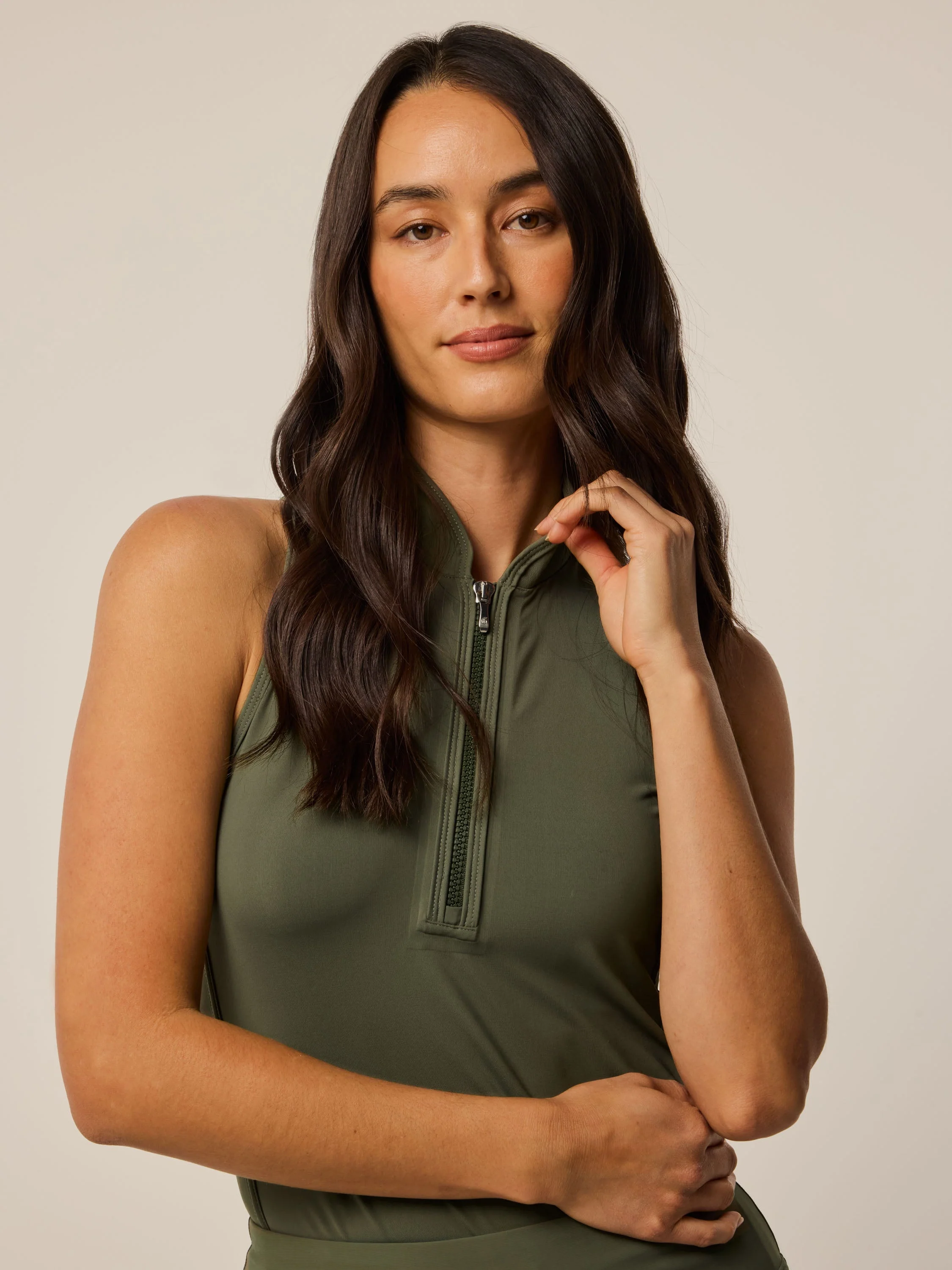 Sleeveless Vesta Mock Neck Top - Image 5